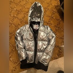 Appaman kids silver winter coat size 14 with hood never worn!!